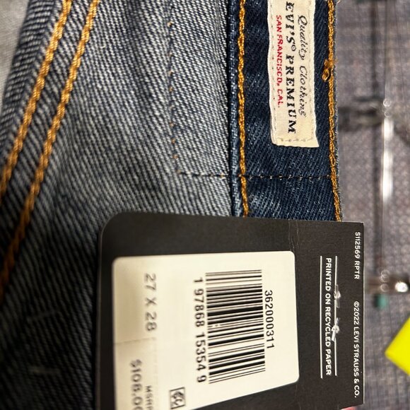 Jeans - Picture 7 of 8